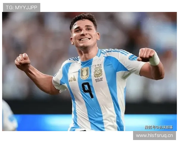 年轻冠军球员：阿尔瓦雷斯的历史起点