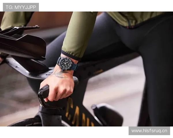 韩旭又更新，镜头里腕表比我房贷还贵，赛场上拼命生活像奢侈品广告